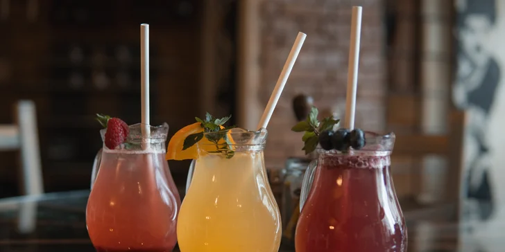 Menu s kávou, limonádou i domácí praženou výběrovou kávou pro jednu či dvě osoby