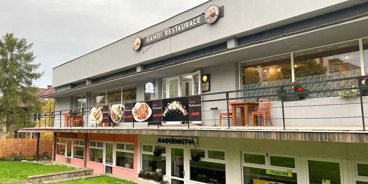 Menu z asijských specialit pro 1 nebo 2 osoby: Dim Sum knedlíčky, Pho, Tom Yum a další