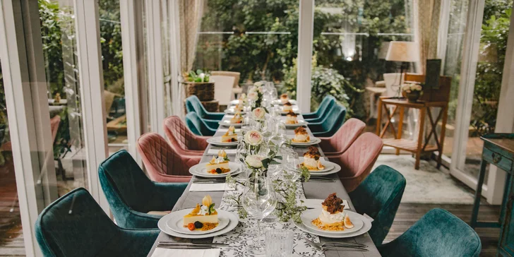 Dárkové vouchery do luxusní zahradní restaurace v centru Prahy