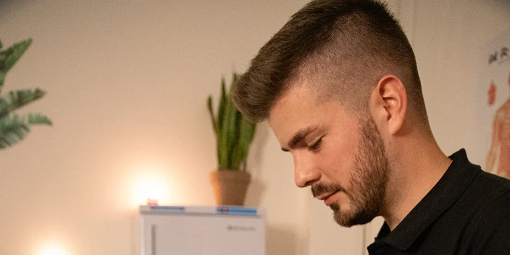 Masáž dle výběru: aromaterapeutická, kosmetická, medová i baňkování nebo lávové kameny