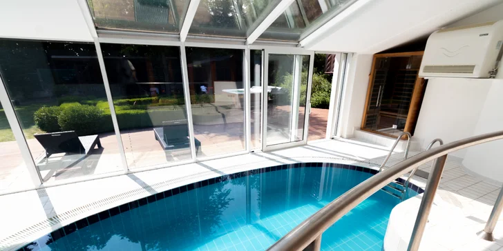 Pobyt v nejlépe hodnoceném hotelu na Strakonicku: snídaně či polopenze, bazén, biotop i wellness