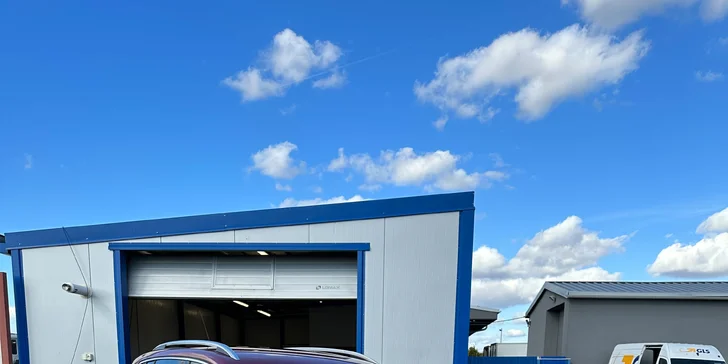 Mytí exteriéru, čištění interiéru i keramická ochrana
