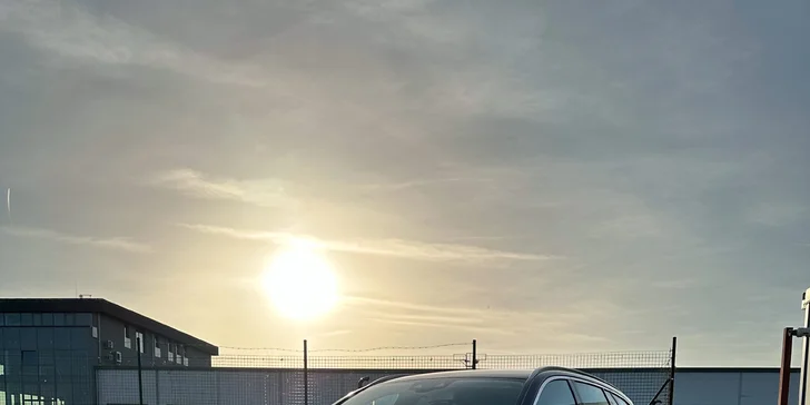 Mytí exteriéru, čištění interiéru i keramická ochrana