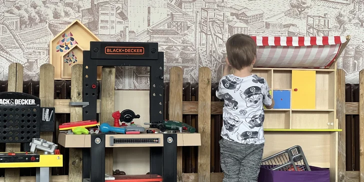 Horká čokoláda podle výběru v kavárně s dětskou herničkou