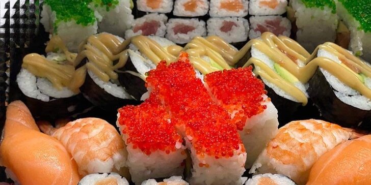 Pestré sushi sety v centru Ústí: 12 až 72 ks rolek s tuňákem, lososem i kaviárem