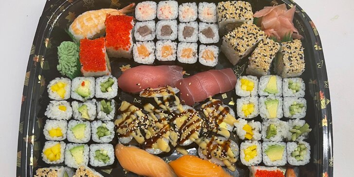 Pestré sushi sety v centru Ústí: 12 až 72 ks rolek s tuňákem, lososem i kaviárem