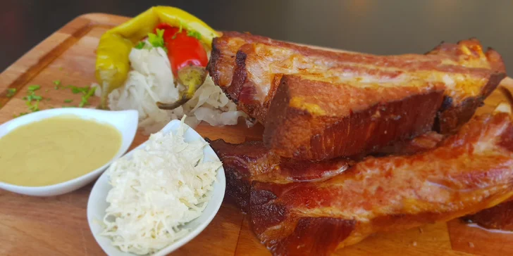 Otevřený voucher v hodnotě 1000 Kč na cokoli z jídelního lístku restaurace U Ševce Matouše