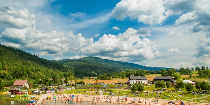 Apartmány pod Śnieżnikiem: moderní ubytování, snídaně a úžasné zázemí pro rodiny s dětmi