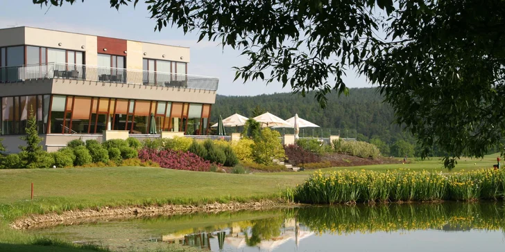 Golfový hotel v Berouně se snídaněmi, neomezeným wellness