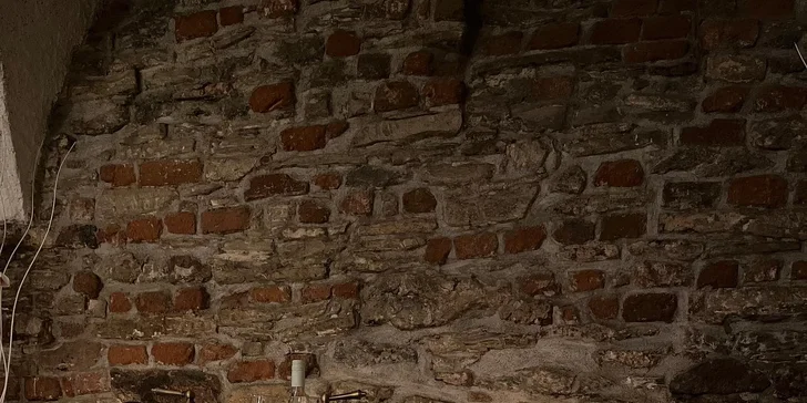 Královský relax podle výběru: masáž, peeling se zábalem nebo wellness