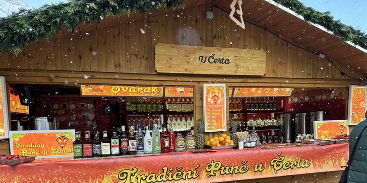 Horký punč pro 1 osobu na Masarykově náměstí s alkoholem dle výběru: Aperol, griotka nebo třeba slivovice