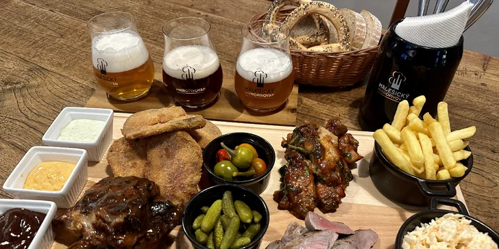 Masové prkno a pivní degustace v Malešickém mikropivovaru pro 2 osoby