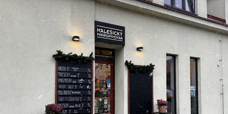 Burgerové menu a pivní degustace v Malešickém mikropivovaru pro 2 osoby