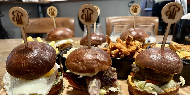 Burgerové menu a pivní degustace v Malešickém mikropivovaru pro 2 osoby