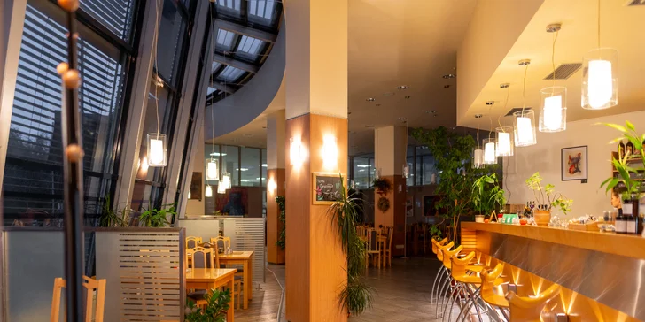 Vegetariánské 4chodové menu pro dva: nachos, tortilla nebo burrito i dortík