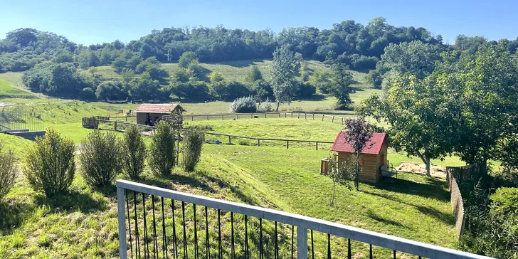 Dovolená v přírodě jižní Moravy: snídaně, možnost privátního wellness a velký areál pro děti s minizoo