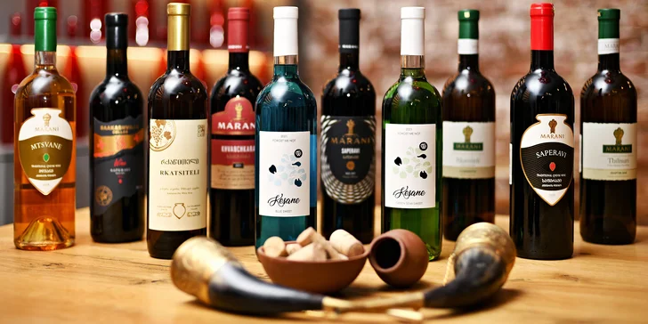 Degustace v LaVinu pro 1 nebo 2 osoby: 10 vzorků gruzínských vín pro každého a pestré tapas