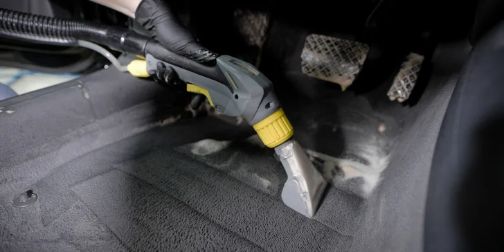 Mobilní chiptuning a dekarbonizace motoru i čištění interiéru s tepováním sedaček kdekoli v ČR