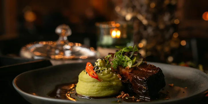 Degustační smoukované menu o 5 chodech i s proseccem a shotem pro dva