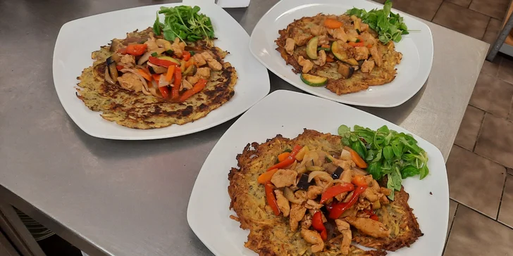 Otevřený voucher na jídlo i pití do restaurace Zlatá Štika: 250 a 500 Kč