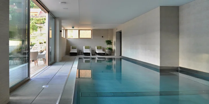 90 min. privátního wellness pro 2-4 osoby i s možností sektu a ovoce