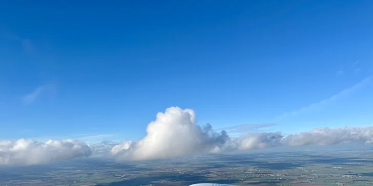 Letecké dobrodružství, při kterém si vyzkoušíte pilotování: 10–60 min.