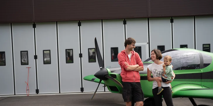 Letecké dobrodružství, při kterém si vyzkoušíte pilotování: 10–60 min.