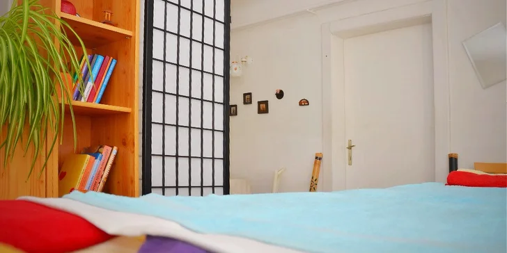 45–60 min. relaxu: reflexní terapie plosek nohou, relační či aroma masáž