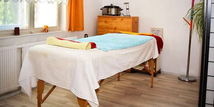 45–60 min. relaxu: reflexní terapie plosek nohou, relační či aroma masáž