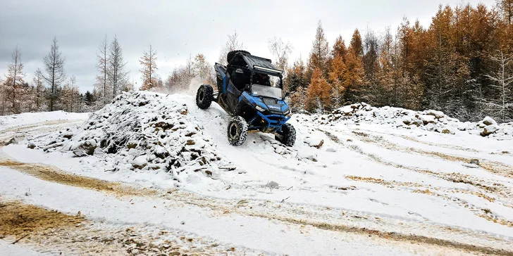 Jízda na přírodním okruhu: 15–60 min. řízení terénní buggy či spolujízdy v dakarské