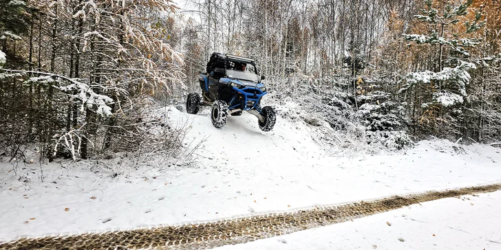 Jízda na přírodním okruhu: 15–60 min. řízení terénní buggy či spolujízdy v dakarské