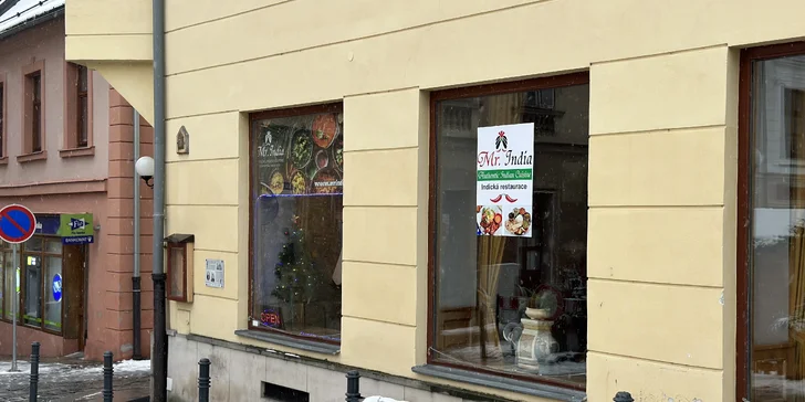 Indické menu pro 1–2 osoby: butter chicken, tikka masala, příloha i nápoj