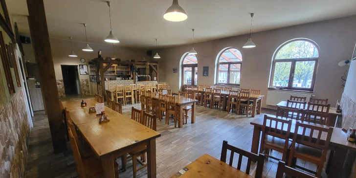 Otevřený voucher až 1000 Kč na tradiční české dobroty v restauraci Flora