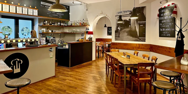 Burgerové menu a pivní degustace v Malešickém mikropivovaru pro 2 osoby