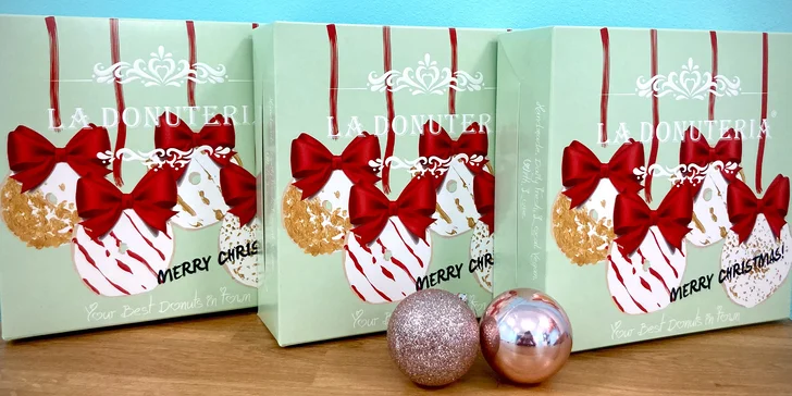 Zimní edice minidonutů: dárkový box s 9 kusy k nakousnutí