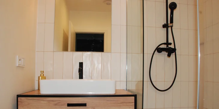 Nádherné apartmány ve Velkých Losinách: kapacita až 8 osob, možnost snídaní i wellness