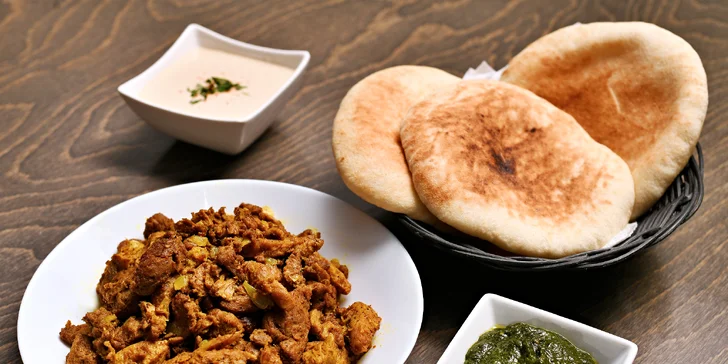 Středomořské all you can eat v Nuslích: veganské i masové dobroty v neomezeném množství pro 1 či 2 osoby