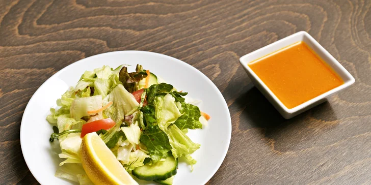 Středomořské all you can eat v Nuslích: veganské i masové dobroty v neomezeném množství pro 1 či 2 osoby