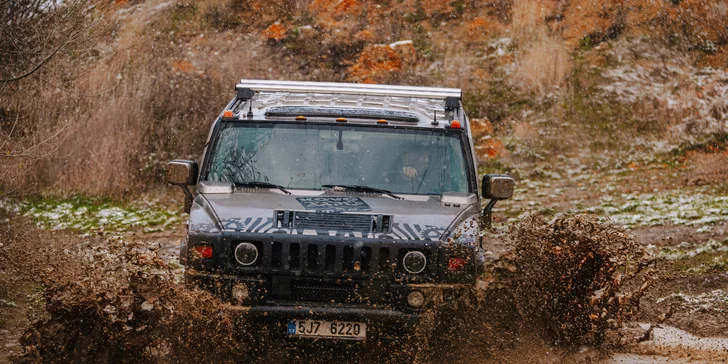 Půlhodinová jízda v terénu v Nissanu Patrol nebo Hummeru H2
