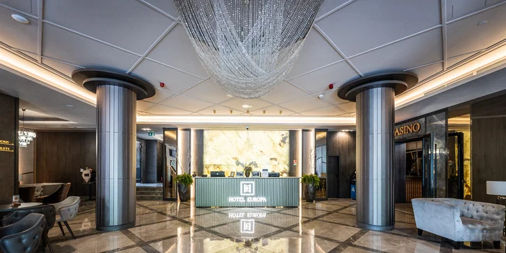 Víkendový pobyt v hotelu Europa: polopenze i hrací žetony do kasina