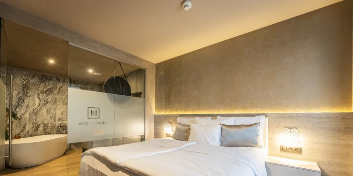 Víkendový pobyt v hotelu Europa: polopenze i hrací žetony do kasina