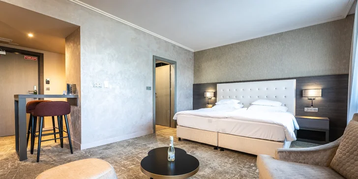 Víkendový pobyt v hotelu Europa: polopenze i hrací žetony do kasina