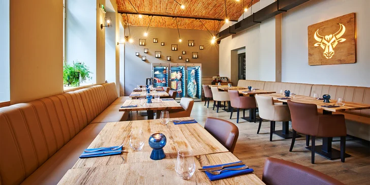 Steakové degustační menu pro 2 osoby: dva nebo tři chody i káva a lahev vína