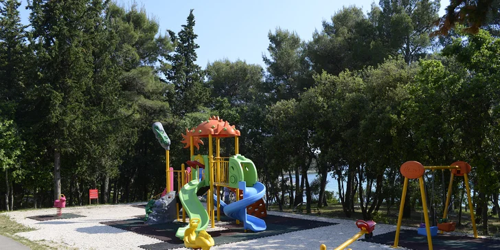 Rodinná dovolená v Dalmácii: polopenze a wellness