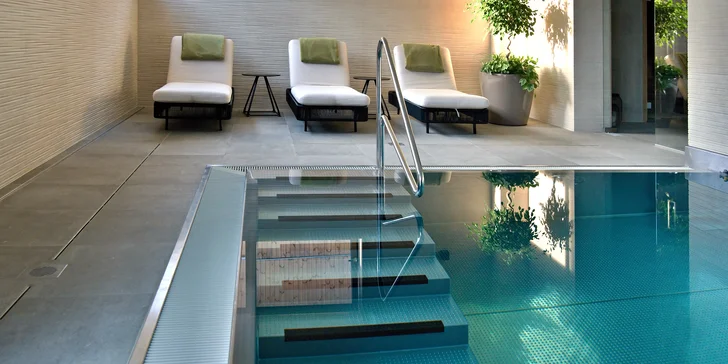 90 min. privátního wellness pro 2-4 osoby i s možností sektu a ovoce