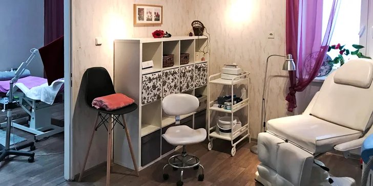 Pro krásné nohy: 60–90min. mátová či skořicová mokrá pedikúra