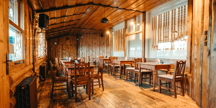 Masové prkno pro dva na kraji Pardubic: Buffalo wings, vepřová žebra a panenka i hovězí svíčková