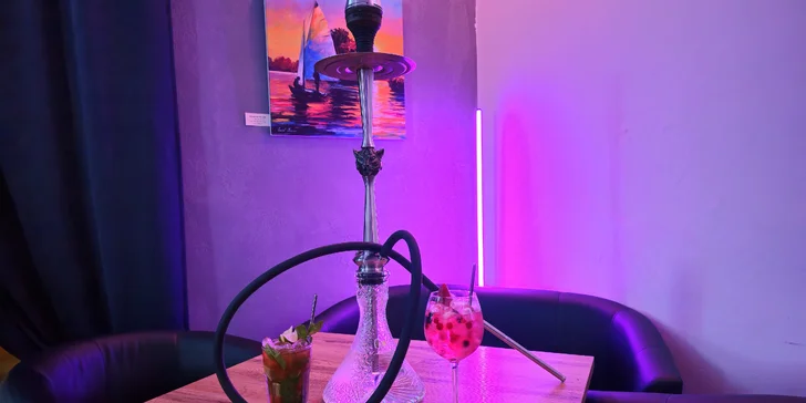 Vodní dýmka i nachos s dipem a míchaný drink v centru Ostravy