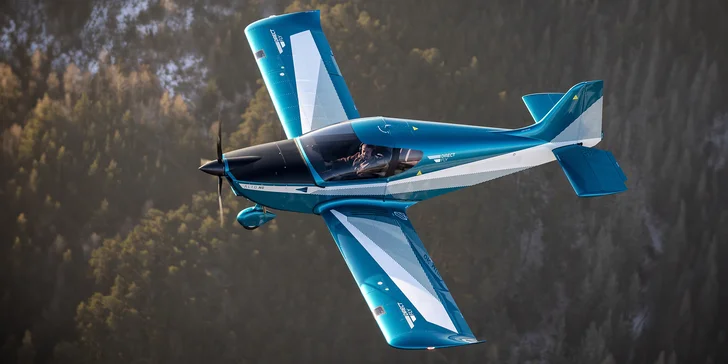 Letecké dobrodružství, při kterém si vyzkoušíte pilotování: 10–60 min.