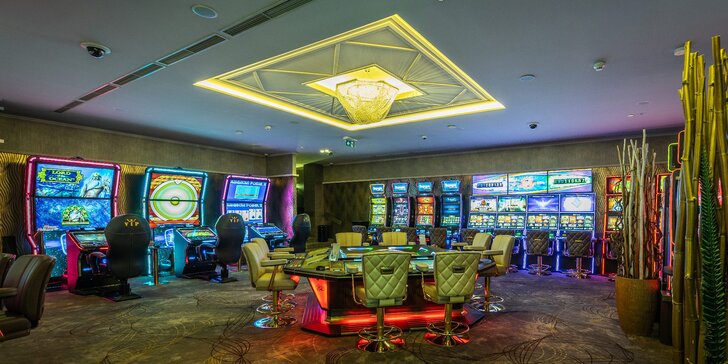Víkendový pobyt v hotelu Europa: polopenze i hrací žetony do kasina